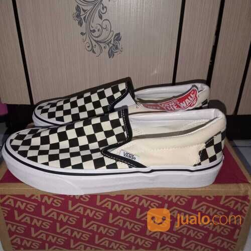 SEPATU VANS + BOOTS + PANTOFEL