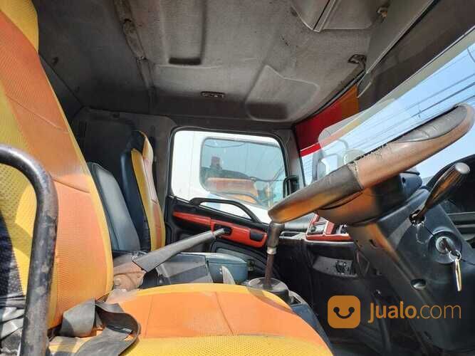 TRUK HEAD TRAILER HINO SG 260