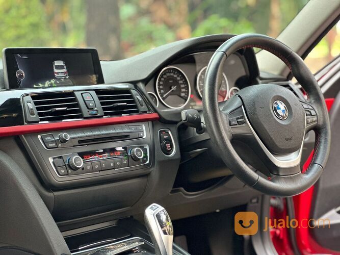 BMW F30 320i Sport Tahun 2015 istimewa