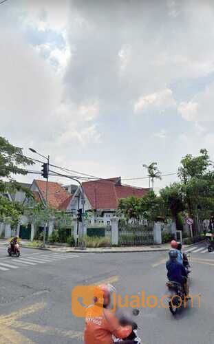RUMAH HITUNG TANAH DI PUSAT KOTA SURABAYA DAERAH JALAN DIPONEGORO