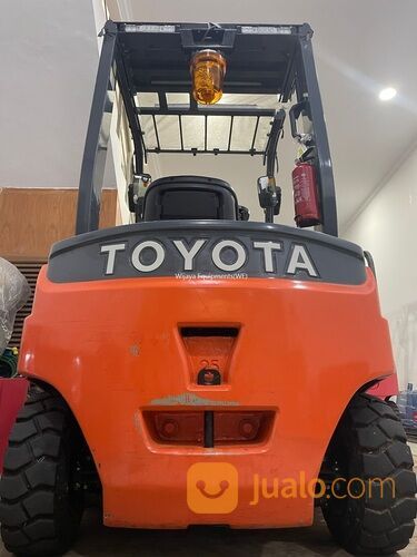 Forklift Toyota Elektrik Kapasitas 2,5 ton Bekas Paling Laris