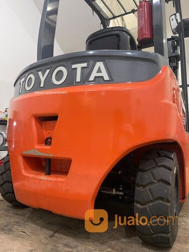 Forklift Toyota Elektrik Kapasitas 2,5 ton Bekas Paling Laris