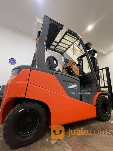 Forklift Toyota Elektrik Kapasitas 2,5 ton Bekas Paling Laris
