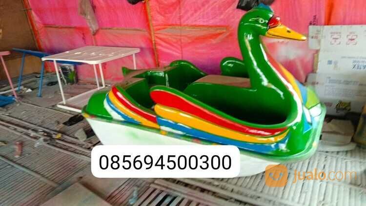 sepeda air bebek bebekan sedang/perahu wisata air gowes/perahu bebek goes