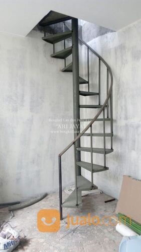 tangga putar dan tangga trap