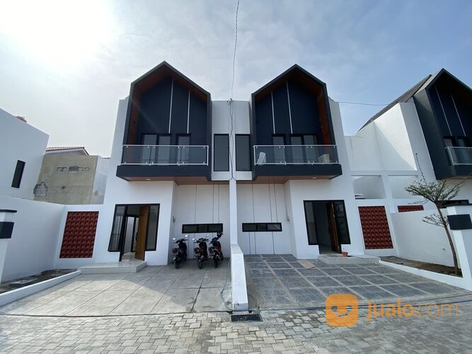 Rumah Mewah Dua Lantai Tipe 65 Bergaya Skandinavian Dekat UNS dan Solo Safari di Triyagan Mojolaban