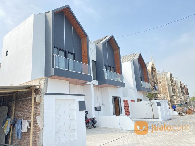 Rumah Mewah Dua Lantai Tipe 65 Bergaya Skandinavian Dekat UNS dan Solo Safari di Triyagan Mojolaban