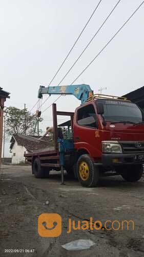 Hiab Crane 3 ton Sewa Harian Surabaya