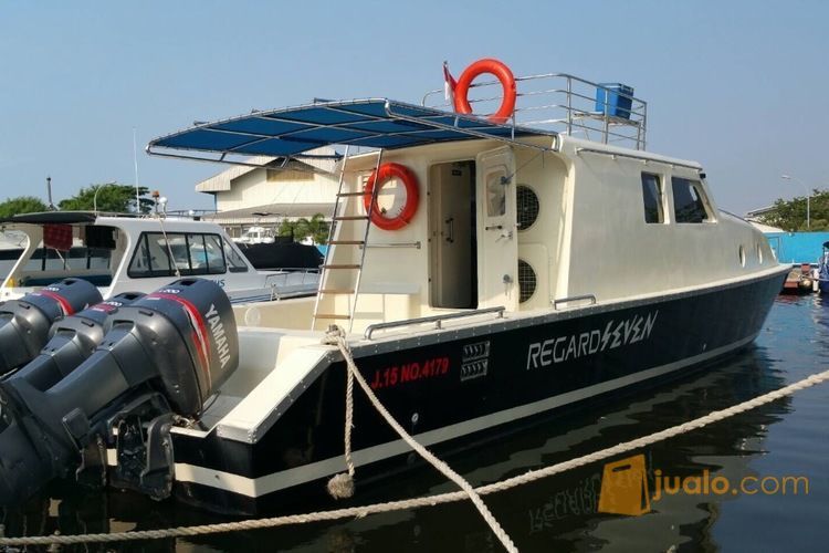 Kapal speed boat pesiar penumpang mancing buatan pt.PAL