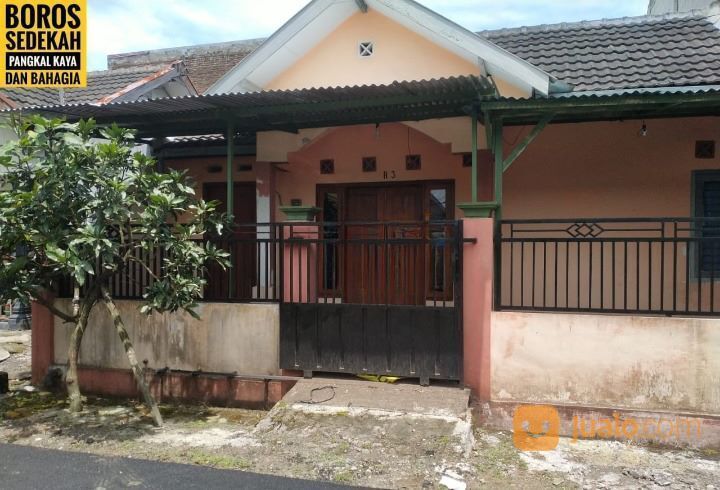 Rumah Dalam Perum Puri Kartika Asri Puskopad Kota Malang