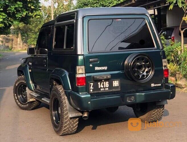 Daihatsu Taft Rocky 4x4 Independen Tahun 1996