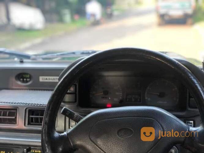 Daihatsu Taft Rocky 4x4 Independen Tahun 1996