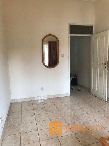 Rumah Minimalis Ada AC Dekat Jalan 2 Mobil di Tebet