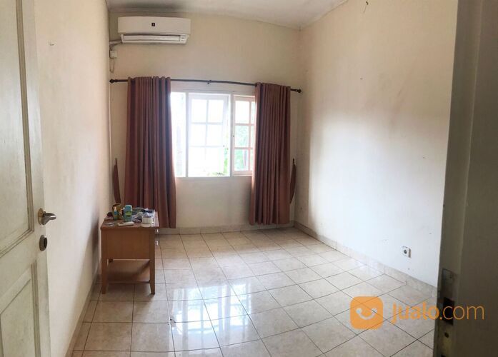 Rumah Minimalis Ada AC Dekat Jalan 2 Mobil di Tebet