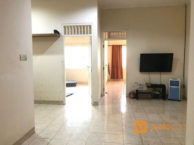 Rumah Minimalis Ada AC Dekat Jalan 2 Mobil di Tebet