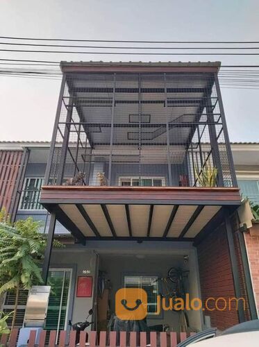 Mezzanine outdoor minimalis