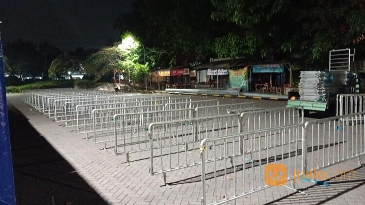 SEWA ROWING BARIKADE PAGAR PEMBATAS SURABAYA