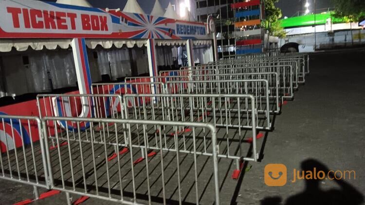 SEWA ROWING BARIKADE PAGAR PEMBATAS SURABAYA