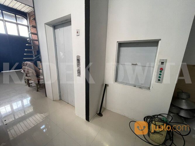 ruko lantai 3 dewi sri sunset road legian kuta