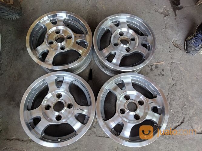 Velg oem original toyota kijang super grand extra