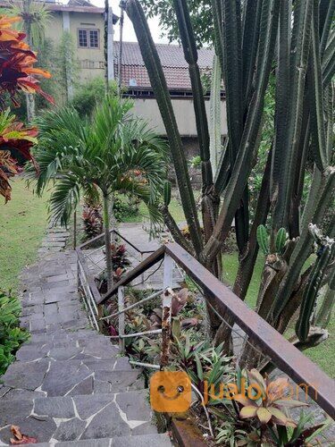 Villa Tretes Raya ada Kolam Renang