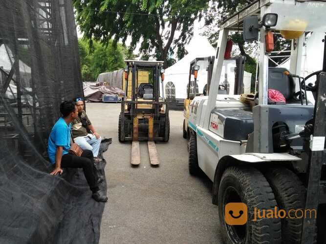 TERPERCAYA SEWA RENTAL FORKLIFT SENAYAN, KUNINGAN, SUDIRMAN TERPERCAYA