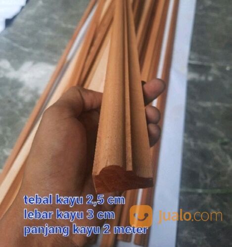 Lis kayu dinding wall moulding