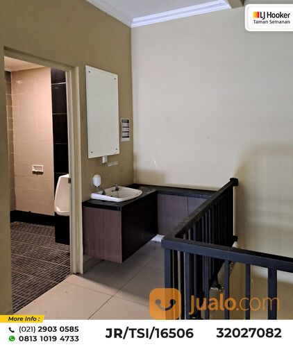 (TSI/16506) Ruko CBD, Green Lake City, 4.5x15 m², 3½ Lt, HGB