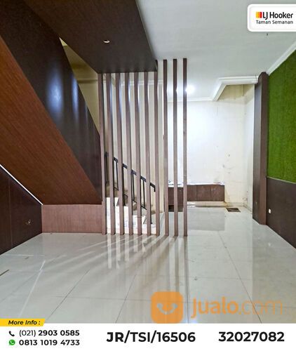 (TSI/16506) Ruko CBD, Green Lake City, 4.5x15 m², 3½ Lt, HGB