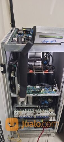 Spesialis Service UPS Segala Merk