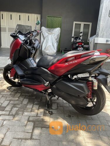 Yamaha XMax 250cc Istimewa Merah