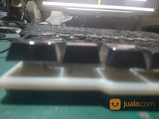 Keyboard gaming bekas warnet