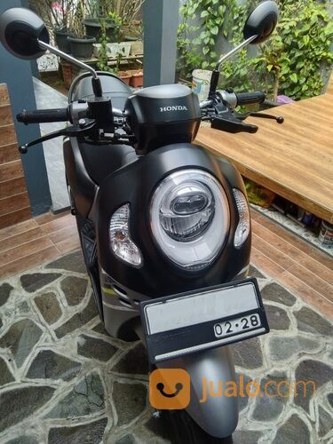 SCOOPY HITAM SILVER PLAT KABUPATEN BEKASI