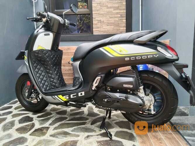 SCOOPY HITAM SILVER PLAT KABUPATEN BEKASI