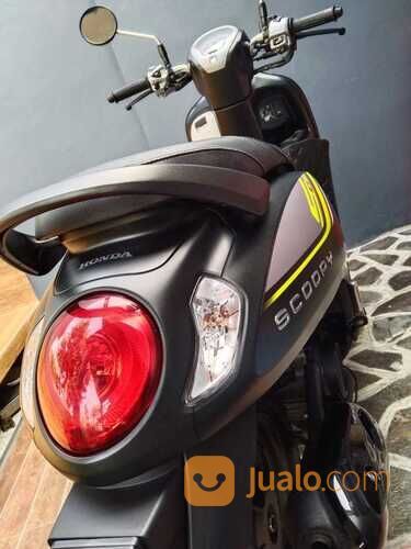 SCOOPY HITAM SILVER PLAT KABUPATEN BEKASI
