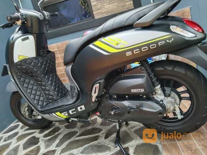 SCOOPY HITAM SILVER PLAT KABUPATEN BEKASI