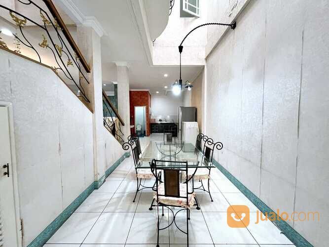 Villa Komplek Taman Malibu Indah (Jalan Malibu Alam Raya - Polonia) Medan