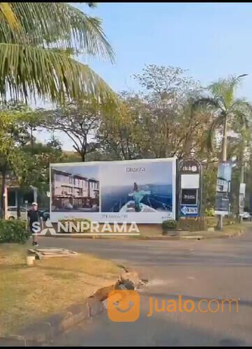 Rumah Mewah Tepi Laut Pantai Mutiara Jakarta 3 Lantai dari Intiland