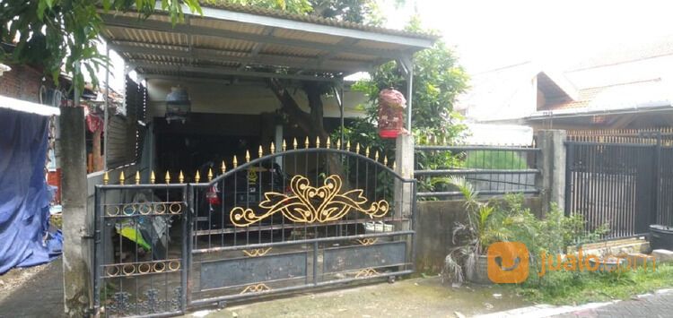 Rumah Pesapen gg 4 no 20 Sumurwelut, Surabaya Barat