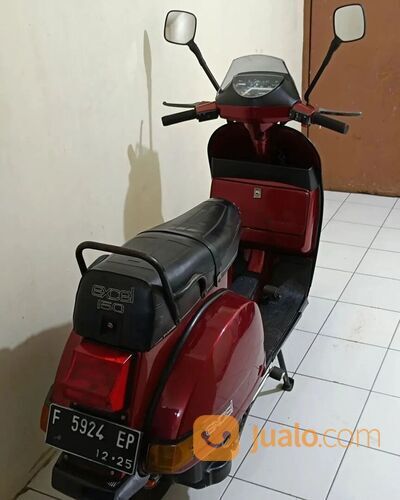 VESPA EXCEL RED ROSSO TAHUN 1996
