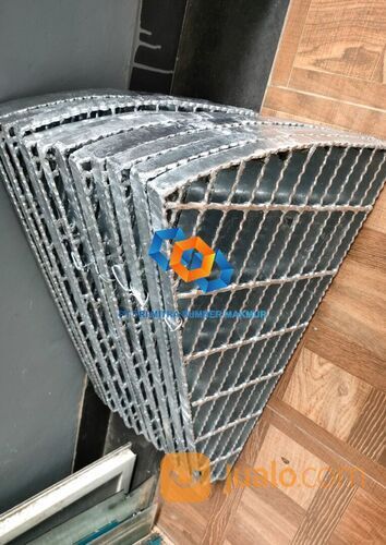 GRATING STEEL GALVANIS DAN HDG UK 600 CM X 90 CM BISA CUSTOME