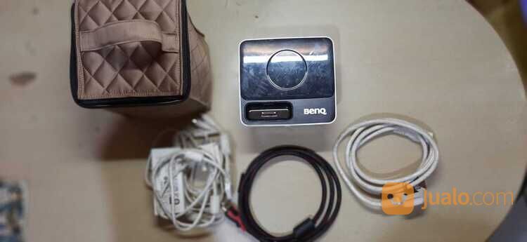 Benq Joybee GP3 (Proyektor mini)