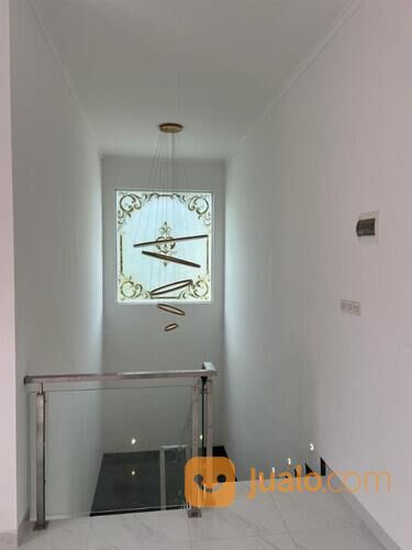Rumah hoek 2 Lantai luas 180m2 type 4KT, Cluster Hyland BSD City Tangerang