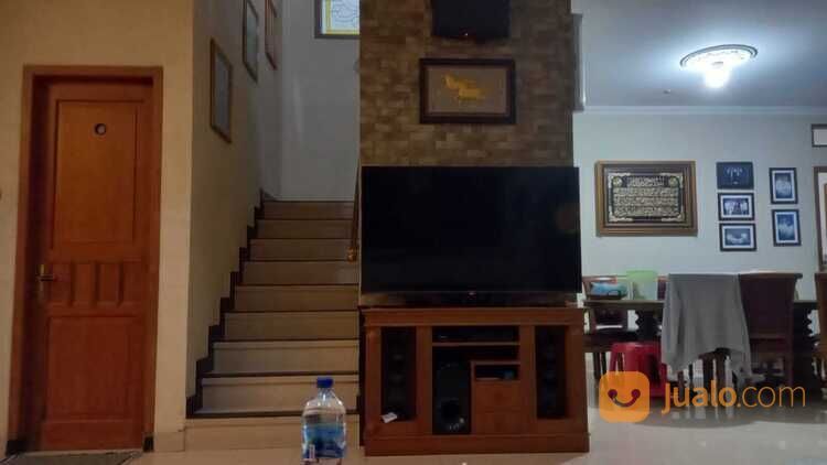 Rumah Mewah Dalam Perumahan Pesona Khayangan Depok