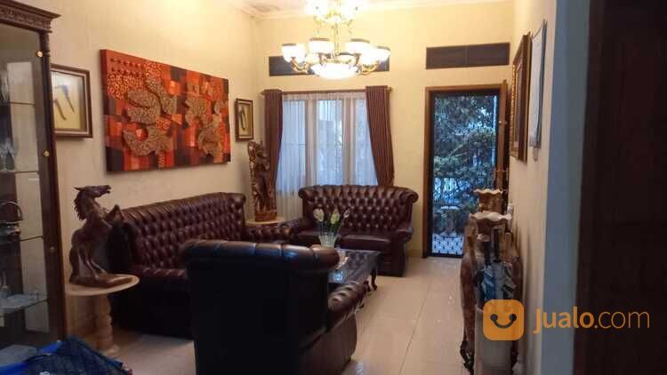 Rumah Mewah Dalam Perumahan Pesona Khayangan Depok