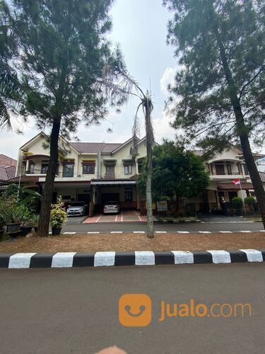 Rumah Mewah Dalam Perumahan Pesona Khayangan Depok