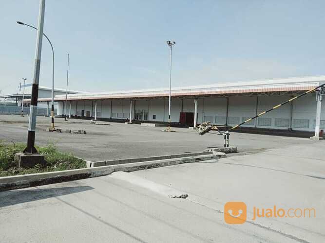 Gudang Dumar Industri, Dekat Jalan Masuk, Dekat Raya Margomulyo