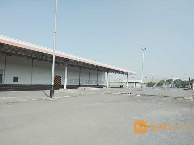 Gudang Dumar Industri, Dekat Jalan Masuk, Dekat Raya Margomulyo