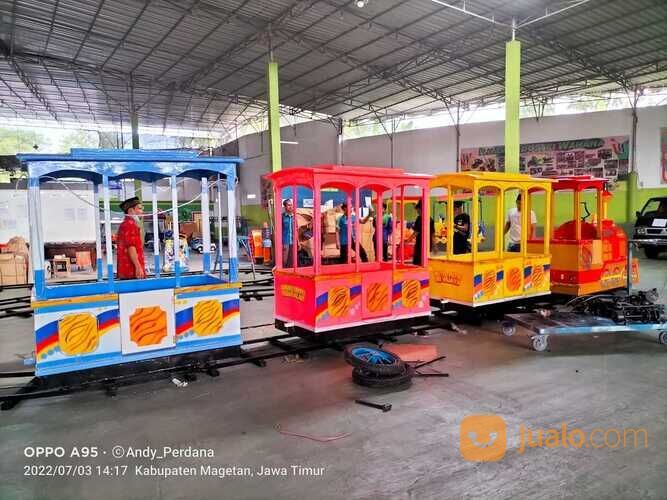 odong kereta lantai mall baru