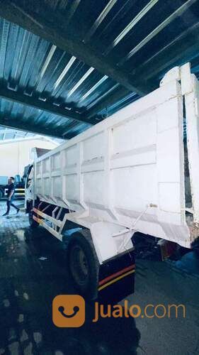 TRUK DUMP ISUZU ELF TAHUN 2011